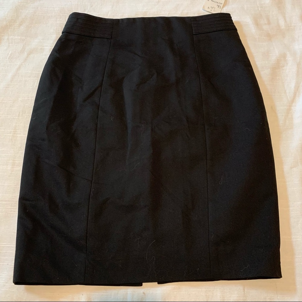 H&M black skirt size 4